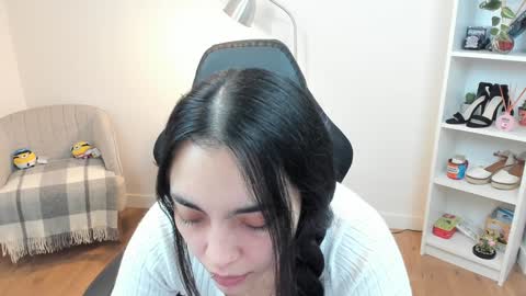 Bella Evans online show from January 18, 5:52 am