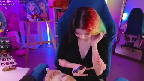 Snapshot of _biscuitty chatting on December 11, 9:55 pm Alice .. online show from December 11, 9:55 pm