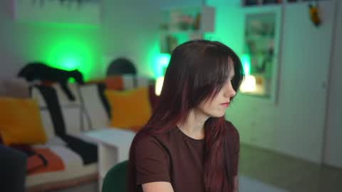 Lili online show from April 21, 9:16 am