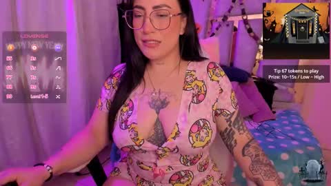 Snapshot of _briigite chatting on October 31, 9:46 am Angie Independent model online show from October 31, 9:46 am