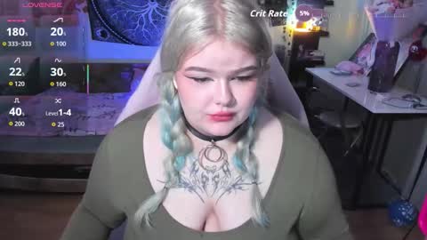 _candym1lky_ online show from February 13, 8:49 am