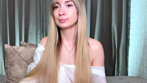 _crystal_moon_1 online show from November 12, 12:30 am