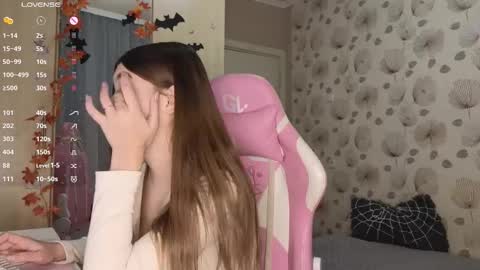 Snapshot of _cute_ice chatting on October 21, 7:45 am _cute_ice online show from October 21, 7:45 am