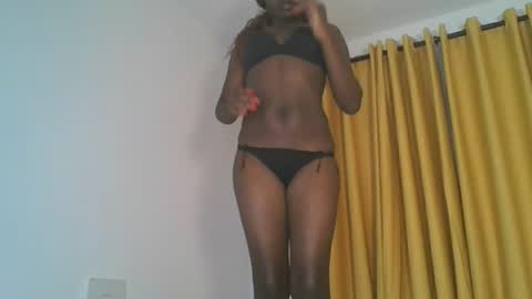 Snapshot of _cutestephanie chatting on October 9, 2:37 am STEPH online show from October 9, 2:37 am