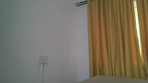 Snapshot of _cutestephanie chatting on October 28, 9:26 am STEPH online show from October 28, 9:26 am