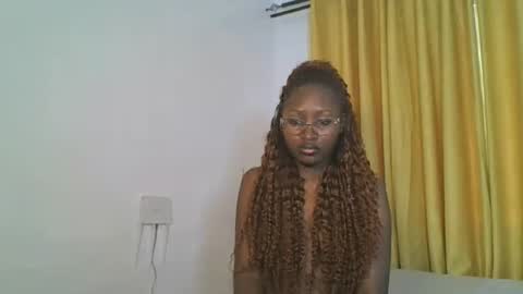 Snapshot of _cutestephanie chatting on October 30, 9:55 am STEPH online show from October 30, 9:55 am