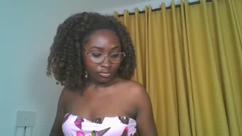 Snapshot of _cutestephanie chatting on September 22, 1:59 am STEPH online show from September 22, 1:59 am