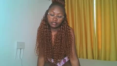 Snapshot of _cutestephanie chatting on October 25, 6:10 am STEPH online show from October 25, 6:10 am