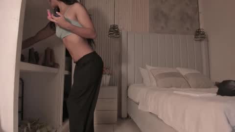 Snapshot of _dakota_a chatting on October 23, 6:36 pm Dakota online show from October 23, 6:36 pm