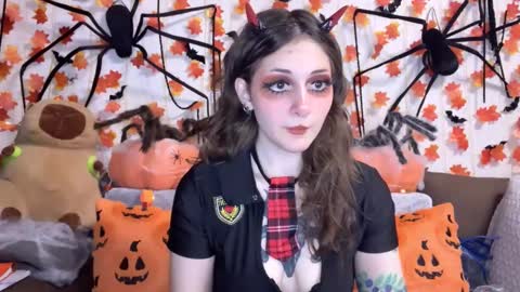 Kate online show from October 9, 5:17 pm