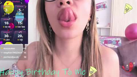 Devora online show from May 20, 2:36 pm