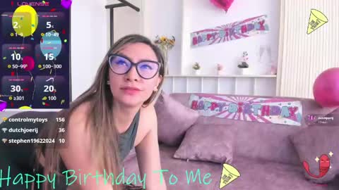 Devora online show from May 21, 2:37 pm