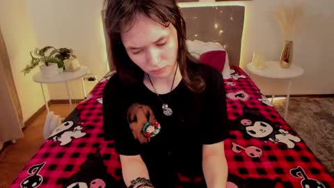 _emily__strike_ online show from May 18, 1:59 am