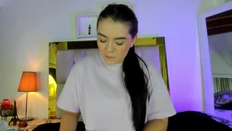 Isabella online show from December 2, 12:06 pm