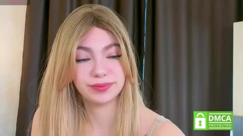 Emily online show from October 15, 8:28 am