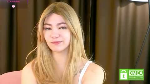 Emily online show from October 25, 8:44 am