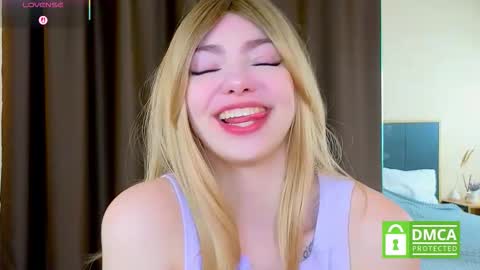 Emily online show from October 7, 8:30 am