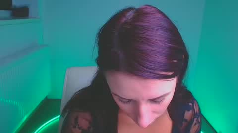 Emma online show from December 8, 6:54 am