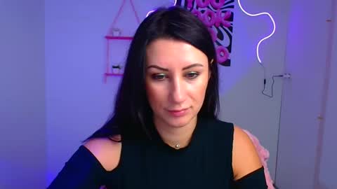 Emma online show from October 10, 6:18 am