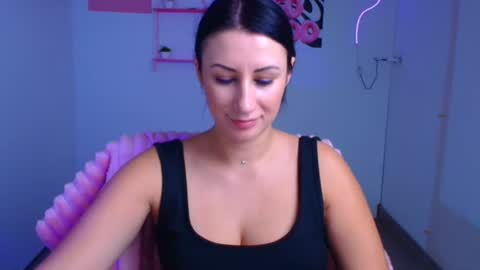 Emma online show from October 24, 11:50 am