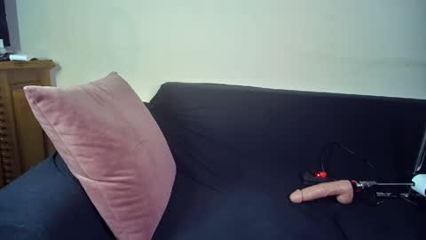 Emma Sugar online show from May 15, 9:50 pm