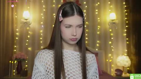 Alice online show from December 14, 7:30 pm