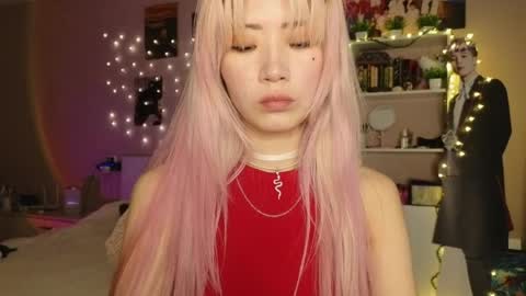 EveEva online show from April 8, 2:57 am