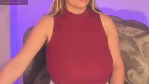 bigboobs evelyn online show from December 6, 2:57 am