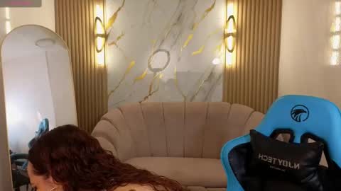 Snapshot of _evoni_b chatting on September 30, 7:52 pm evoni online show from September 30, 7:52 pm