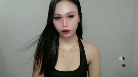 STEFFANNY WELL. online show from January 5, 8:31 pm