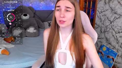 Kate online show from November 8, 2:33 pm