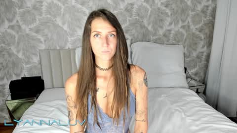 Snapshot of _fuckinparadise chatting on February 1, 3:39 pm Lyanna and Derek online show from February 1, 3:39 pm