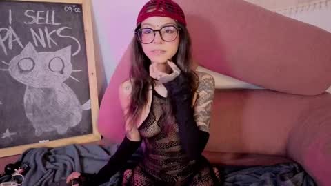 Gaia online show from April 6, 3:50 am