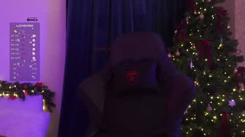 gardenofeden online show from December 24, 5:44 pm
