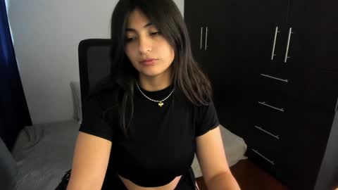 Snapshot of _giaa_ chatting on December 14, 10:18 pm _giaa_ online show from December 14, 10:18 pm