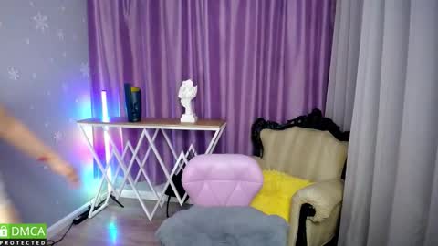 _greybunny_ online show from September 26, 9:07 am