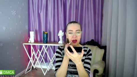 _greybunny_ online show from January 30, 8:54 am