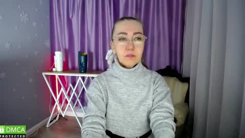_greybunny_ online show from January 17, 7:41 am