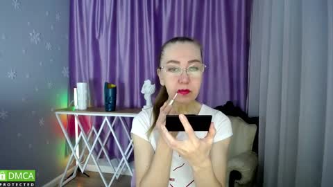_greybunny_ online show from February 11, 8:15 am