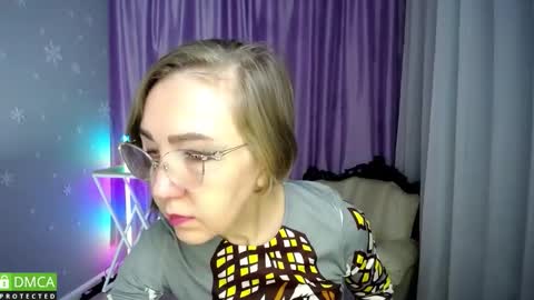 _greybunny_ online show from October 26, 10:00 am