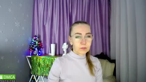 _greybunny_ online show from January 15, 5:50 am