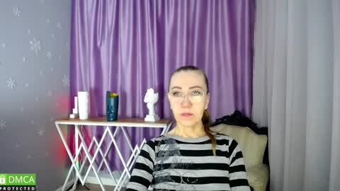_greybunny_ online show from February 24, 3:42 am