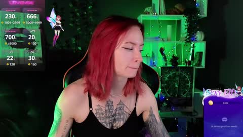 Snapshot of _helencarter chatting on December 10, 8:49 pm Helen Carter 3 Next stream 2330 MSC online show from December 10, 8:49 pm