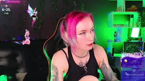 Snapshot of _helencarter chatting on January 21, 8:43 pm Helen Carter 3 Next stream 2330 MSC online show from January 21, 8:43 pm