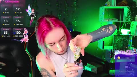 Snapshot of _helencarter chatting on January 14, 8:37 pm Helen Carter 3 Next stream 2330 MSC online show from January 14, 8:37 pm