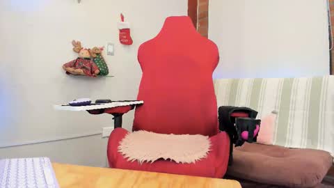 _hottie__ online show from December 19, 12:59 am