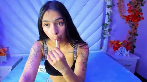 _isabella_swan online show from October 16, 8:44 pm