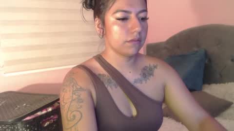Snapshot of _ivanna11_ chatting on March 5, 6:23 pm Ivanna online show from March 5, 6:23 pm