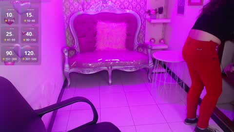 Snapshot of _ivi chatting on February 6, 7:51 pm vivi online show from February 6, 7:51 pm