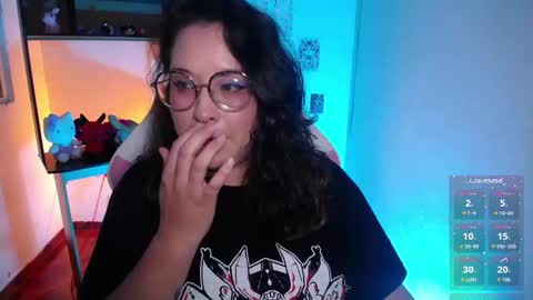 _jadee_p_ online show from September 19, 11:26 pm